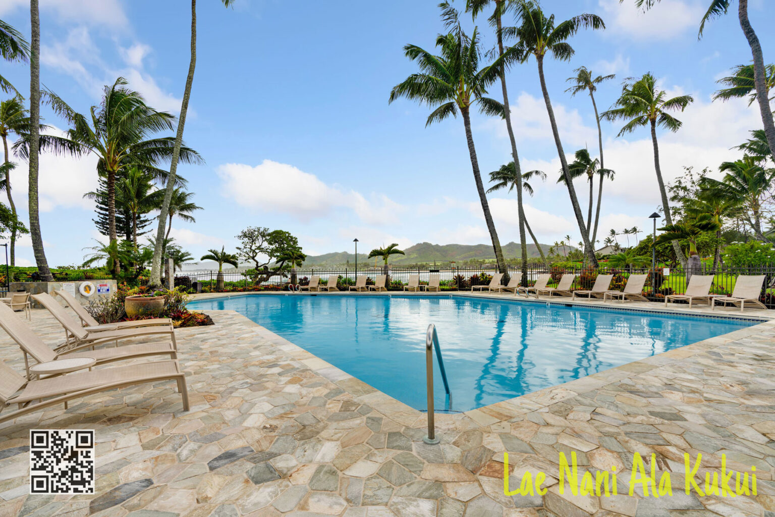 m-Southwest-view-over-the-pool-at-Wailua-Bay,-20-yards-from-LNAK